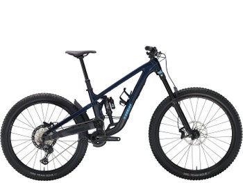 Trek Slash 8 Gen 6 t&auml;ysjousto maastopy&ouml;r&auml;
