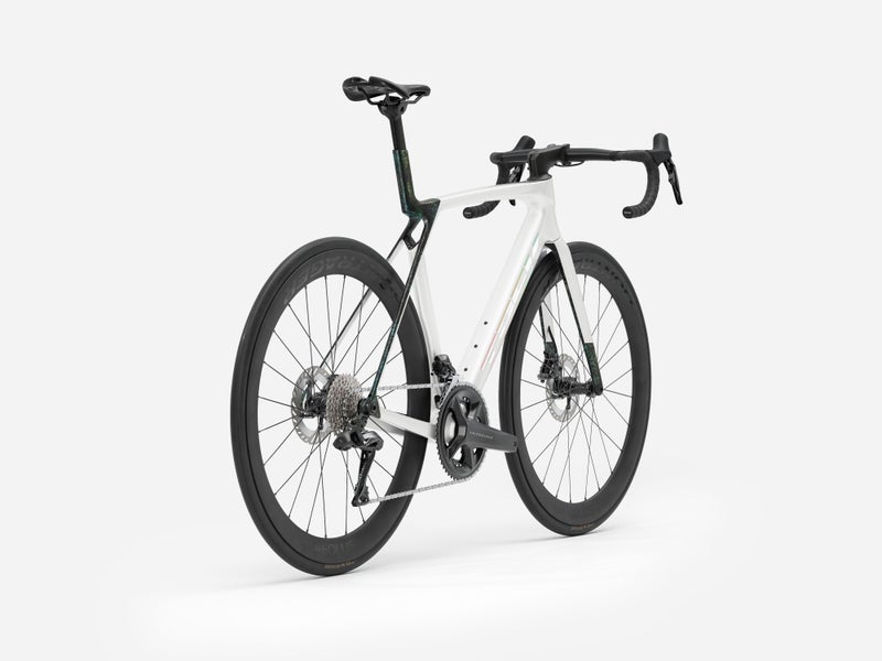 Trek Madone SL 7 Gen 8 maantiepy&ouml;r&auml;