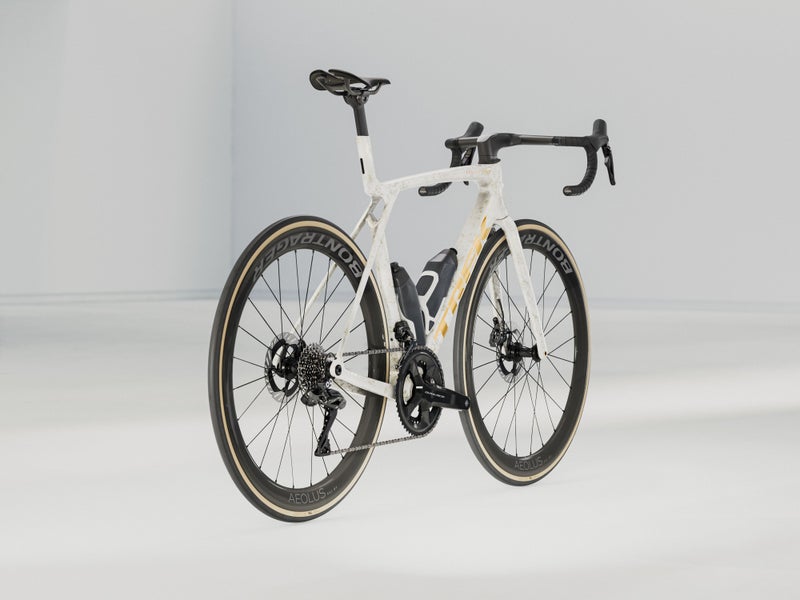 Trek Madone SLR 9 Gen 8 maantiepy&ouml;r&auml;