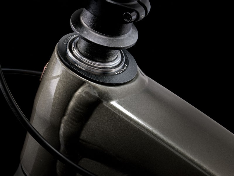 Trek Slash 8 Gen 6 t&auml;ysjousto maastopy&ouml;r&auml;