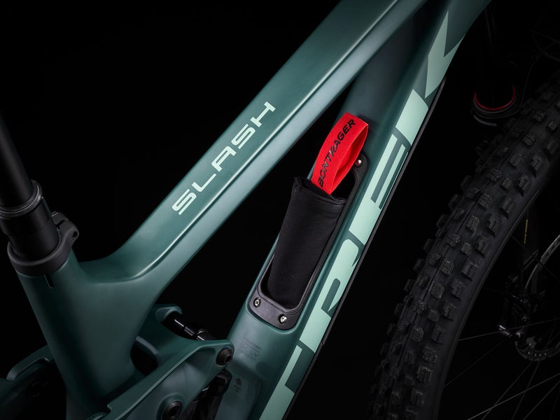 Trek Slash 9.8 XT Gen 5 t&auml;ysjousto maastopy&ouml;r&auml;