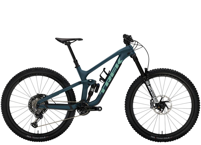 Trek Slash 9.9 XTR Gen 5 t&auml;ysjousto maastopy&ouml;r&auml;