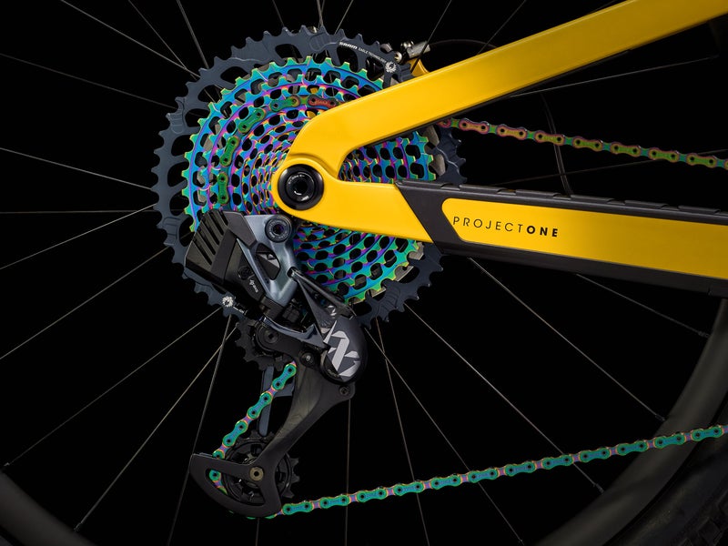 Trek Slash 9.9 XX1 Flight Attendant Gen 5 t&auml;ysjousto maastopy&ouml;r&auml;