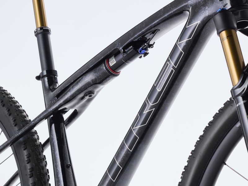 Trek Supercaliber SLR 9.9 XTR Di2 Gen 2 t&auml;ysjousto maastopy&ouml;r&auml;