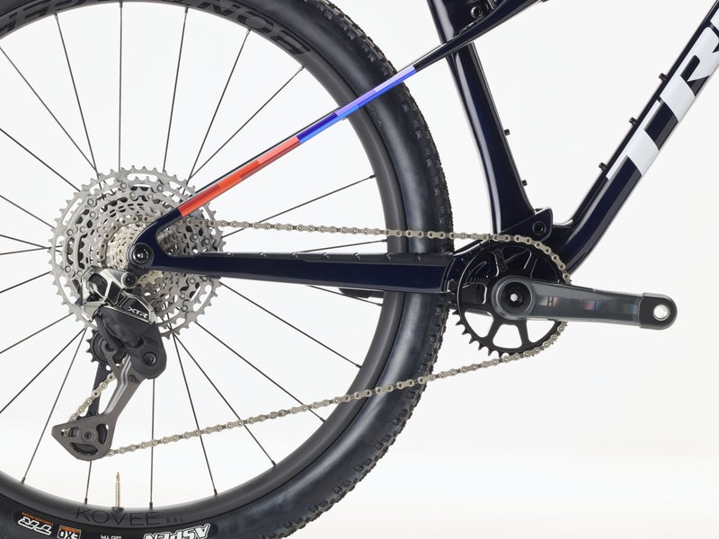 Trek Supercaliber SLR 9.9 XTR Di2 Gen 2 t&auml;ysjousto maastopy&ouml;r&auml;