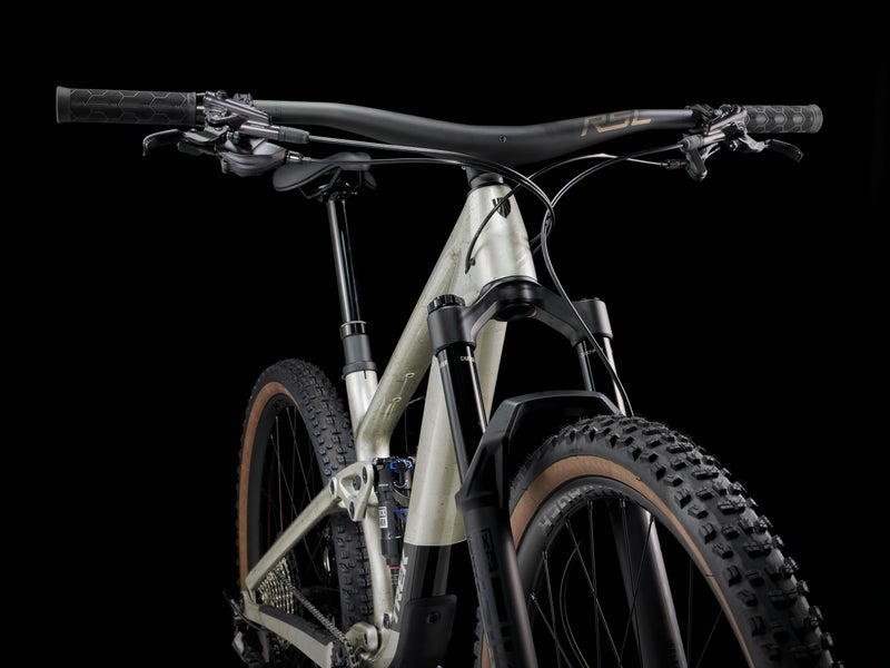 Trek Top Fuel 9.8 XT Gen 4 t&auml;ysjousto maastopy&ouml;r&auml;