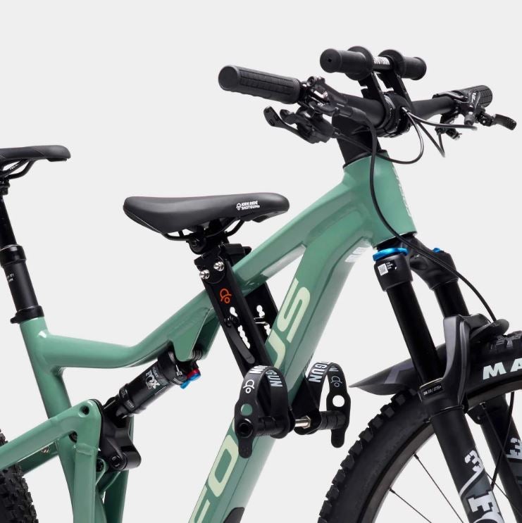 SHOTGUN eteen kiinnittyv&auml; lastenistuin + ohjaustanko  2-5 vuotiaille